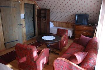 Фото номера Номер-студио с кроватью размера &quot;king-size&quot; Хостелы Avinurme Hostel г. Avinurme 9